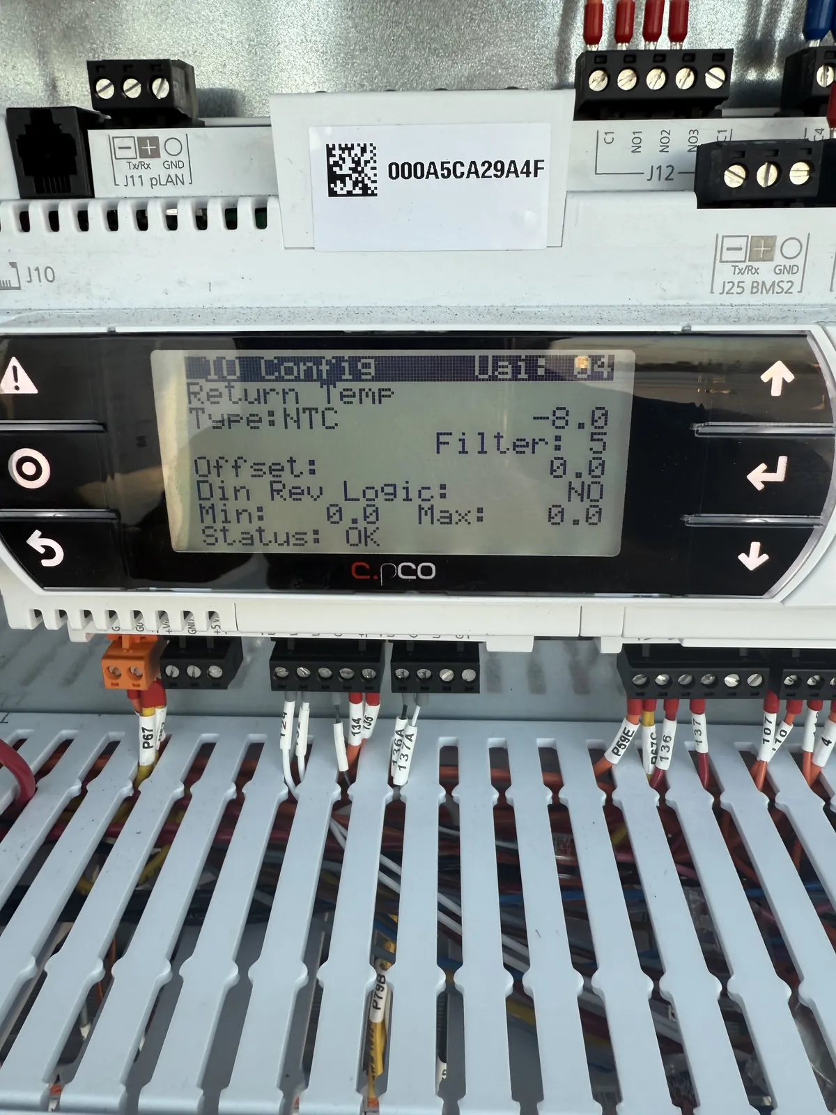 A commercial refrigeration controller Vice Mechanical uses to diagnose ice machine and refrigeration faults